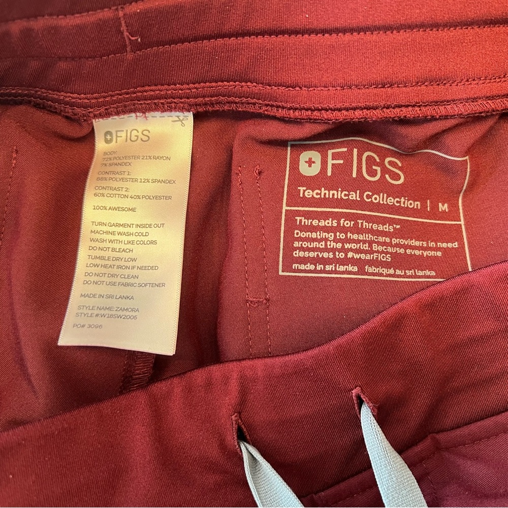 Women’s Figs Set, Maroon, Like New - Picture 2 of 3
